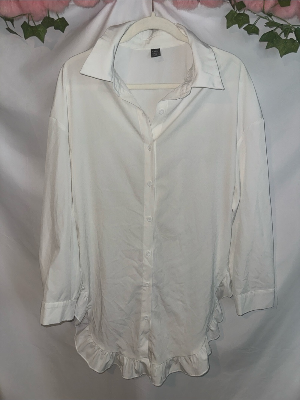 SHEIN White Button-Down Blouse with Ruffle Hem